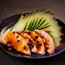 imagem Sashimi Salmão Maçaricado com geleia de maracujá - 4 Peças