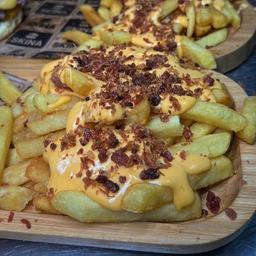 imagem QUERO COM FRITAS CHEDDAR E BACON