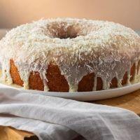 imagem Bolo de Abacaxi com Coco