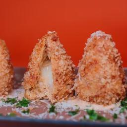 imagem Coxinha de frango sem massa