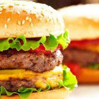 imagem  03 X Burguer  pão , 2 carnes ,queijo , alface , tomate , milho e batata pallha )