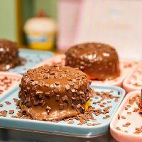 imagem Mini Bolo de Cenoura com Chocolate
