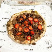 imagem NUTELLA COM MORANGO E FAROFA DE COOKIES