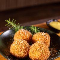 imagem 4 UNI BOLINHO DE CARNE SECA 