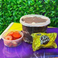 imagem Açaí 400ml mais 1 Bombom ouro branco mais 1 Pote de Frutas 