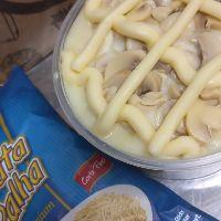 imagem Batata Recheada Strogonoff de Frango, Cheddar e Batata Palha