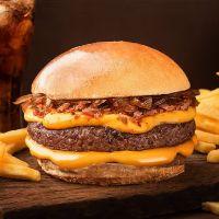 imagem Combo Cheddar Burguer + Batata + Bebida