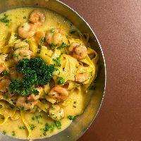 imagem Fettuccine Alfredo e Gamberi
