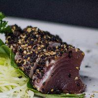 imagem Sashimi de Atum em Crosta de Gergelim  (5unidades)