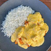 imagem B1) PEITO DE FRANGO COM CREME DE MILHO E ARROZ BRANCO