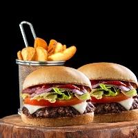 imagem Escolha 2 Burgers + 1 Batata Canoa 