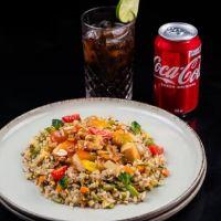 imagem Frango Xadrez com Yakimeshi + Coca-Cola!