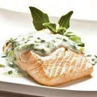 imagem Salmão Grelhado com Creme de Espinafre 