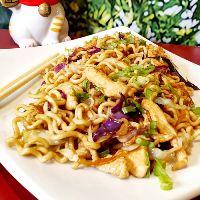 imagem Yakisoba Carne e Frango (500ml)