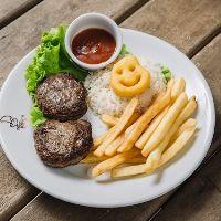 imagem PRATO KIDS (HAMBURGER)
