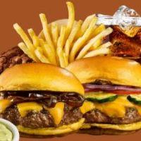 imagem Clássico Burguer + Tourus Burguer+ Batata M + Coca-Cola 350ml + Brownie Trad.