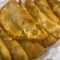 imagem PORÇÃO PASTEL COM 6 UNID.