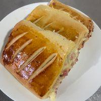 imagem JOELHO CALABRESA COM QUEIJO