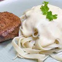 imagem Linguine Alfredo com Filé Mignon 
