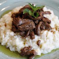 imagem Risotto de Queijos com Isca de Filé Mignon 