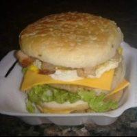 imagem X tudo mais   batata frita mais  refri lata