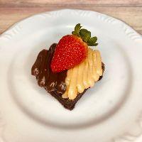 imagem Brownie Brigadeiro ao Leite, Brigadeiro de Ninho e Morango
