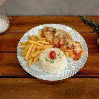 imagem Panqueca de Frango com Arroz e Batata Frita ( Serve 1 Pessoa )