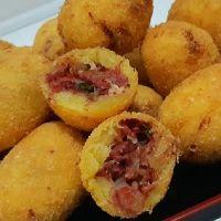 imagem Aipim com Carne Seca 20 un 