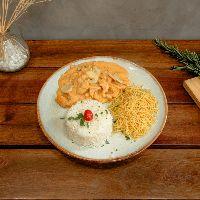 imagem Strogonoff de Frango ( Serve 1 Pessoa )