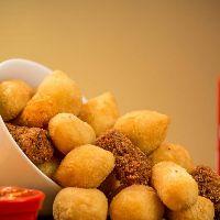 imagem 50 salgados fritos + 25 churros 