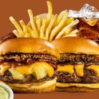 imagem Rude Burguer + 873 Burguer + Batata M + Coca-Cola 350ml + Brownie Tradicional