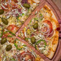 imagem Pizza Salgada Gigante 40cm