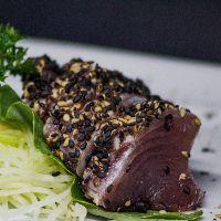 imagem Sashimi de Atum em Crosta de Gergelim promoção (5unidades)