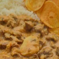 imagem Strogonoff de Carne em dobro - 2 Refeições Deliciosas