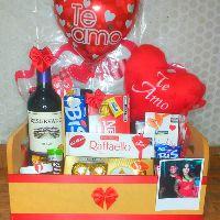 imagem Cesta de Chocolate Luxo com Vinho Chileno 