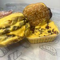 imagem 2 Cheddar Picanha Bacon + 2 cocas lata 