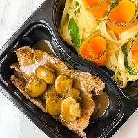 imagem Paillard com Fettuccine