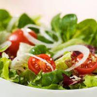 imagem 1/2 salada verde