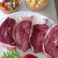 imagem 700g Picanha ao Alho p/ 4 Pessoas