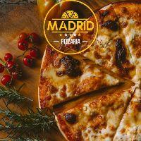 imagem  Pizza Média com 6 Fatias vamos aproveita! 🍕