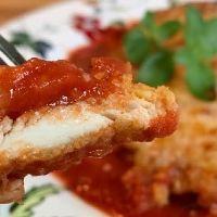 imagem Filé de Frango à Parmegiana com Arroz Branco e Purê (Serve 2 Pessoas)