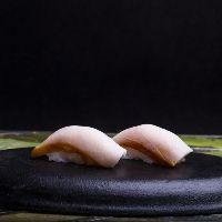 imagem Niguiri Anchova Defumada