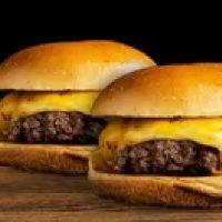 imagem Compre 2 Cheeseburguer e ganhe 1 batata pequena