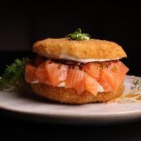 imagem Hamburguer de Salmão
