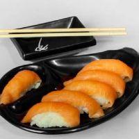 imagem 2 SUSHIS SALMÃO
