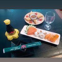 imagem COMBINADO SALMÃO 12 PEÇAS + 2 UNID HARUMAKI SALMÃO