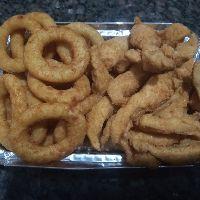 imagem Gurjão de frango com aneis de cebola