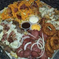 imagem PETISCO NA CAIXA 30 CM