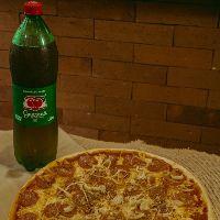 imagem Pizza de 35cm + Refri 1,5L
