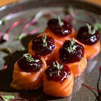imagem Sushi de Salmão com Geleia de Uva Caseira (6unidades)
